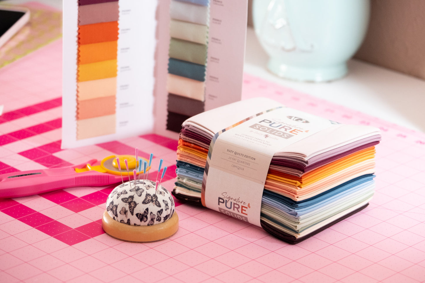 Suzy Quilts Edition ✿ AGF Pure Solids ✿ Fat Quarter Bundle