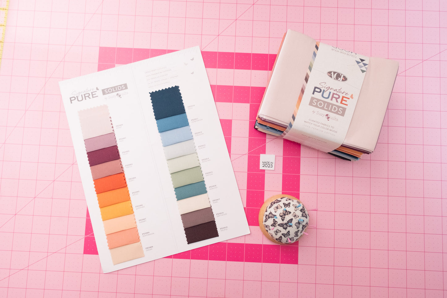 Suzy Quilts Edition ✿ AGF Pure Solids ✿ Fat Quarter Bundle