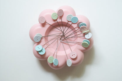 Flower Power Pink ✿ Magnetic Pin Holder ✿ Pink